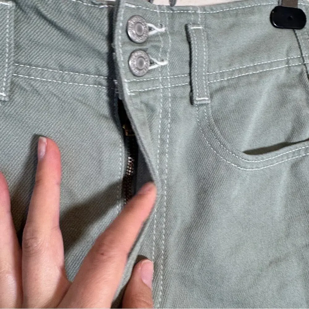 Levis levi’s sage